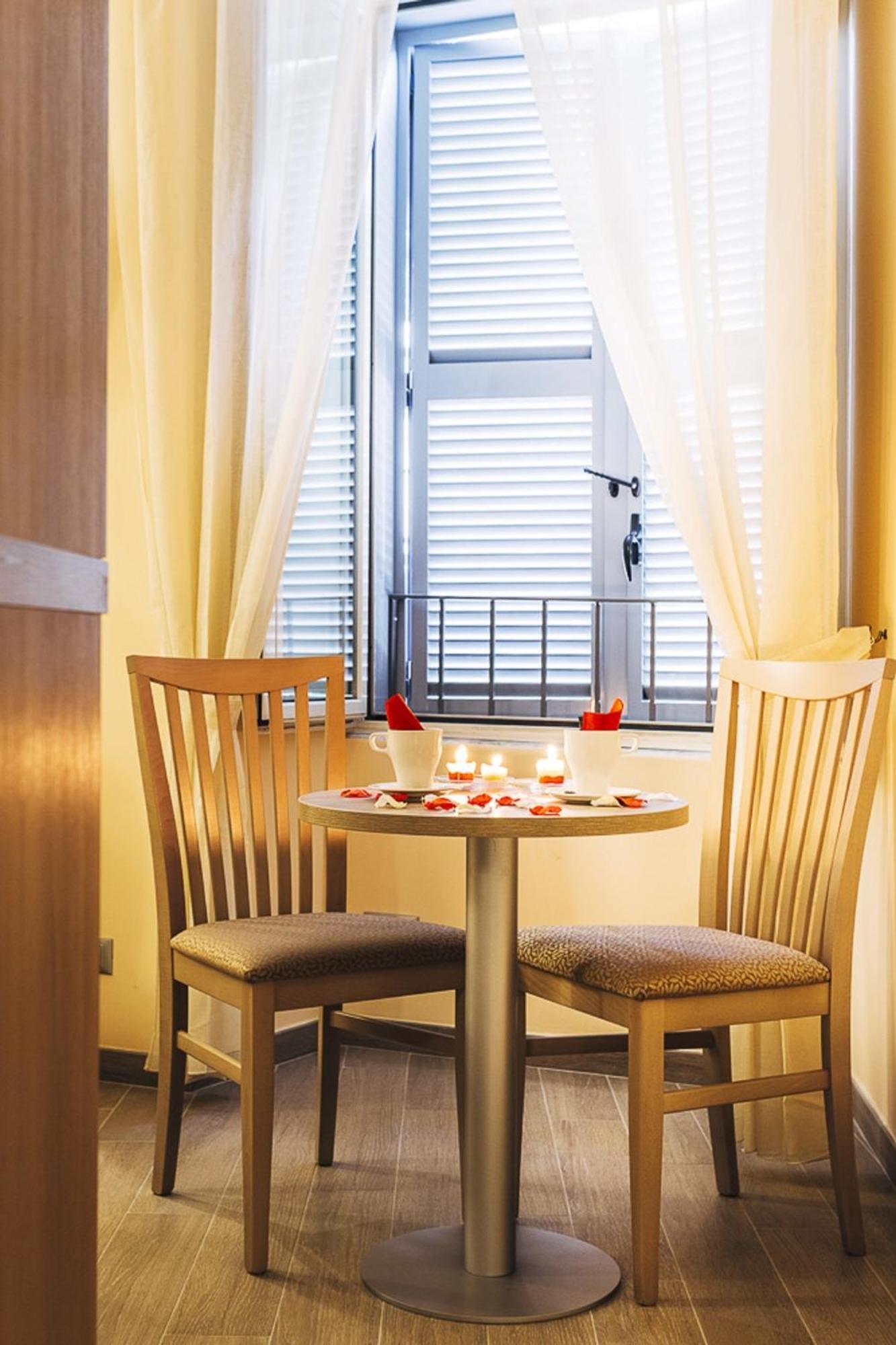 רומא Catone Vatican Suites חדר תמונה